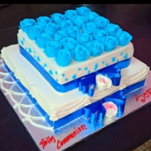 Blue Rose Buttercream Cake
