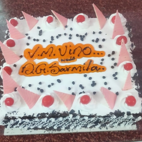 Choco Vannila Fresh Cream Cake