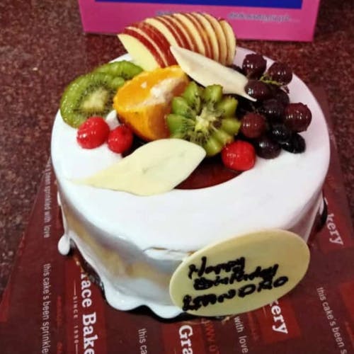 Fruit White Cake Enjoy a delicious blend of fresh fruits and creamy white cake!
