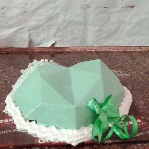 Green Pinnata Cake