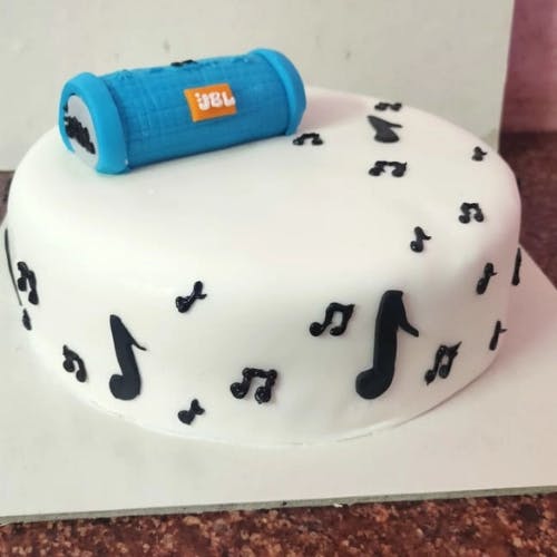Music Fondant Cake Celebrate your love of music with our beautiful Music Fondant Cake. Order now for your next special occasion.