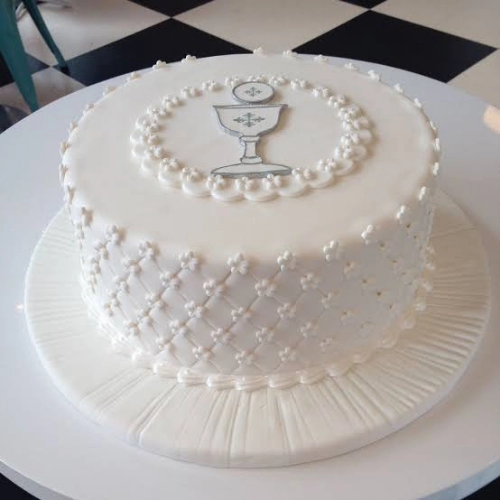 White Fondant Cake